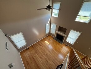 702 Plum St in Dekalb, IL - Building Photo - Building Photo