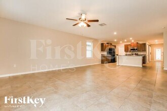 14728 Scottburgh Glen Dr in Wimauma, FL - Building Photo - Building Photo