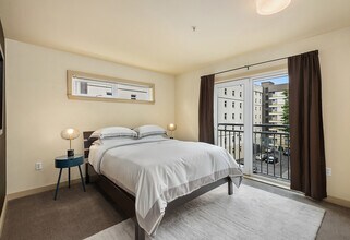 103 Bellevue Ave E in Seattle, WA - Building Photo - Building Photo