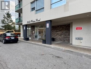 2464 Weston Rd in Toronto, ON - Building Photo - Building Photo