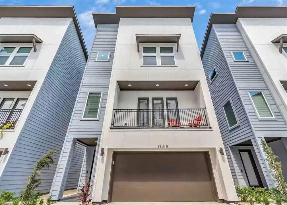1915 Kolfahl St in Houston, TX - Building Photo