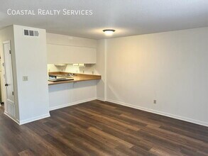 25 Cape Dr NW in Fort Walton Beach, FL - Building Photo - Building Photo