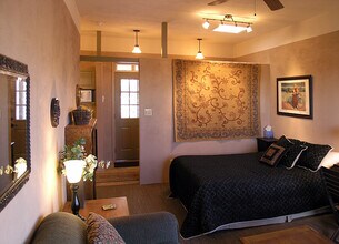25 Hondo Trail in Santa Fe, NM - Building Photo - Building Photo