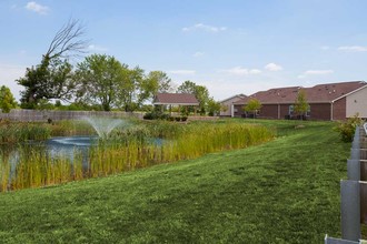 Beacon Pointe Apartments in Greenwood, IN - Building Photo - Building Photo