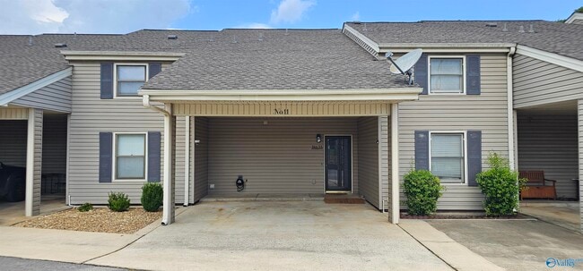 property at 512 Market St NE