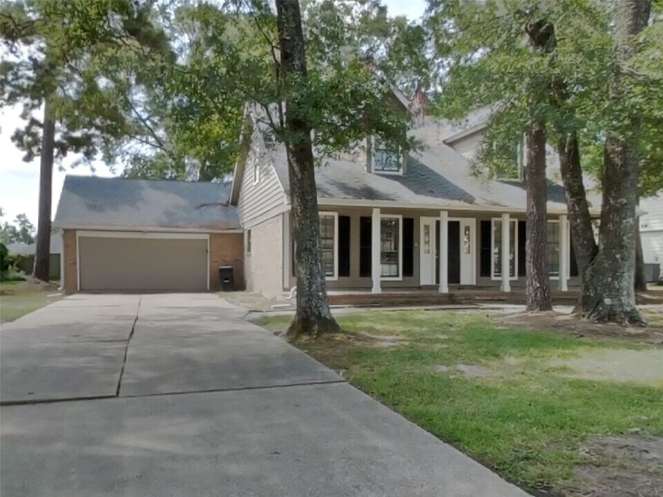 1411 Chart Dr in Crosby, TX - Building Photo