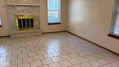 4508 NE Arlington Ave in Lawton, OK - Building Photo - Building Photo