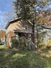 100 Victor Ave in Cuyahoga Falls, OH - Building Photo - Building Photo