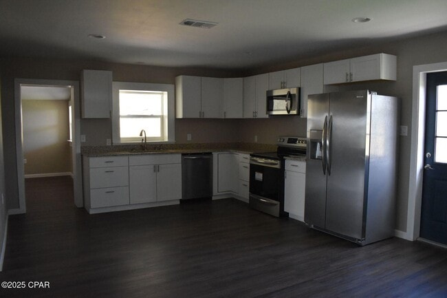 1123 Lindenwood Dr in Panama City, FL - Building Photo - Building Photo