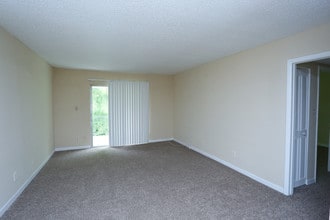 Clay Landings Apartments in Birmingham, AL - Building Photo - Interior Photo