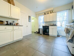 16 Foster St in Boston, MA - Building Photo - Building Photo