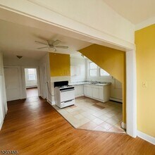 23 Cleremont Ave-Unit -3 in Irvington, NJ - Building Photo - Building Photo