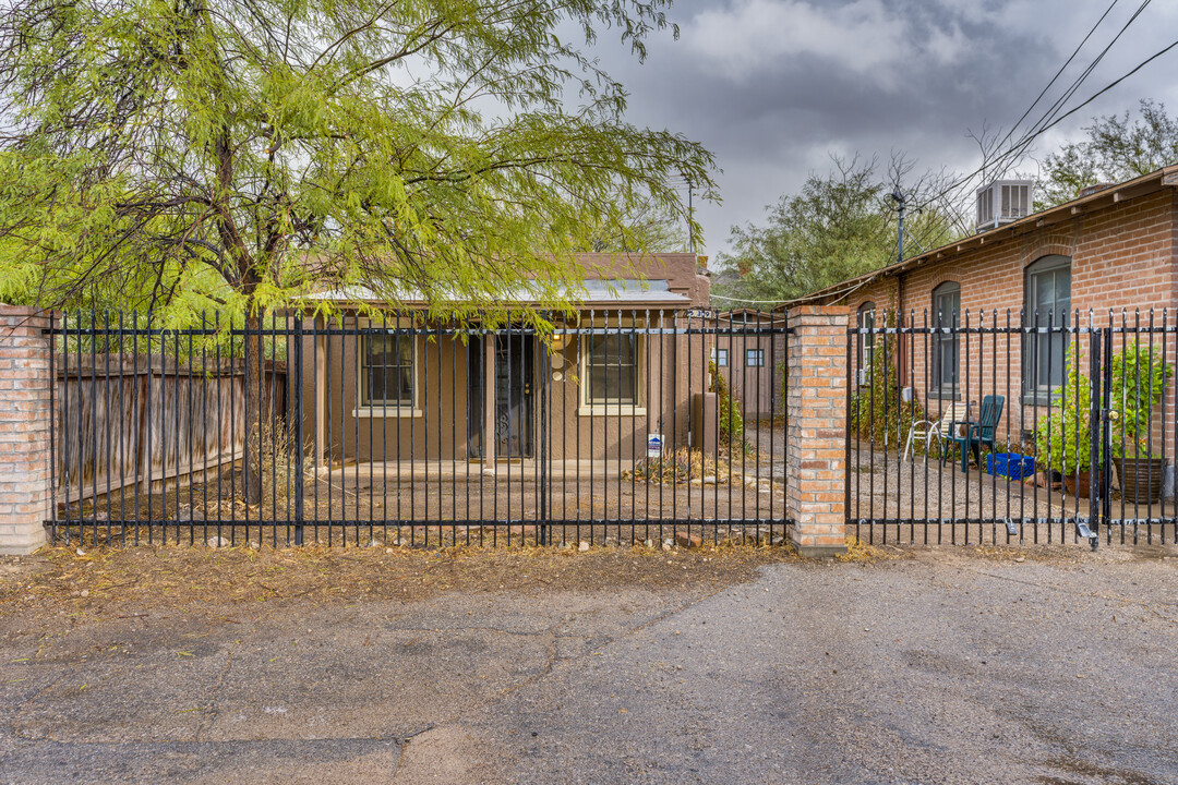 641 S Railroad Ave in Tucson, AZ - Building Photo