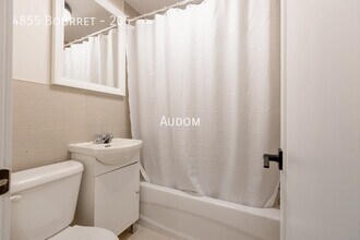 4855 Av Bourret in Montréal, QC - Building Photo - Building Photo