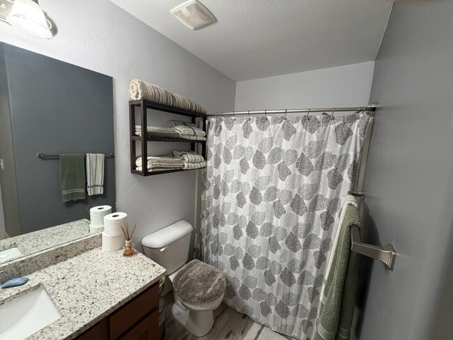 property at 6929 S Vlg Hvn Dr