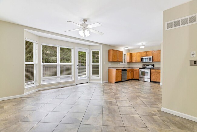 404 Flowering Magnolia Dr in O'Fallon, MO - Foto de edificio - Building Photo