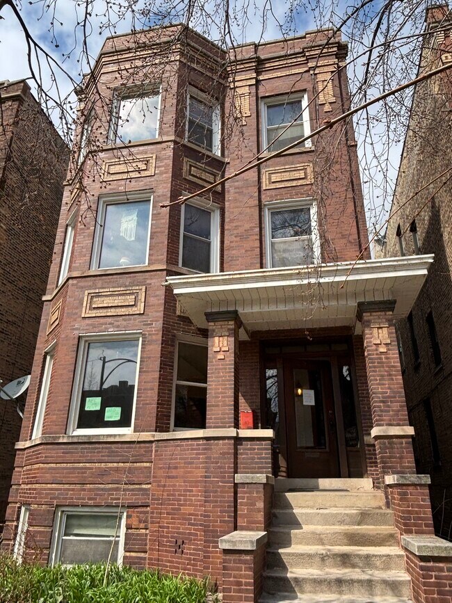 2322 W Walton St, Unit 1