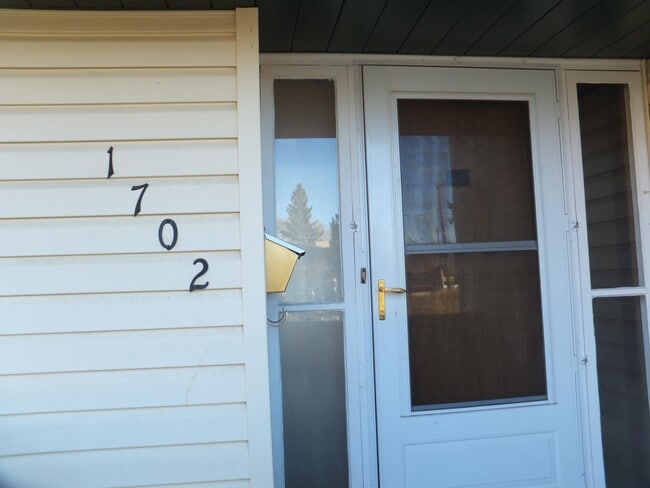 1702 Edgar St in Rock Springs, WY - Building Photo - Building Photo