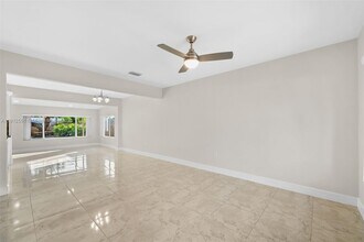 2410 Coolidge St in Hollywood, FL - Building Photo - Building Photo