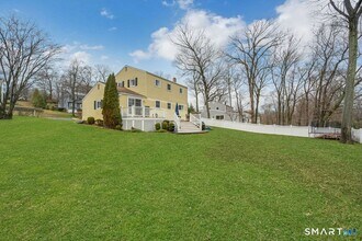 51 Ledgewood Dr in Norwalk, CT - Building Photo - Building Photo
