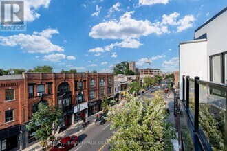 3039 Dundas St W in Toronto, ON - Building Photo - Building Photo