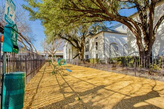 Verlaine on the Parkway in Dallas, TX - Foto de edificio - Building Photo