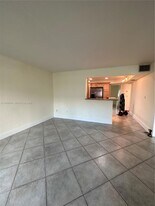 2115 NE 37th Dr in Fort Lauderdale, FL - Building Photo