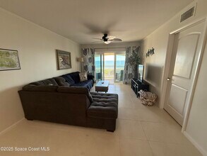 301 S Miramar Ave in Indialantic, FL - Building Photo - Building Photo