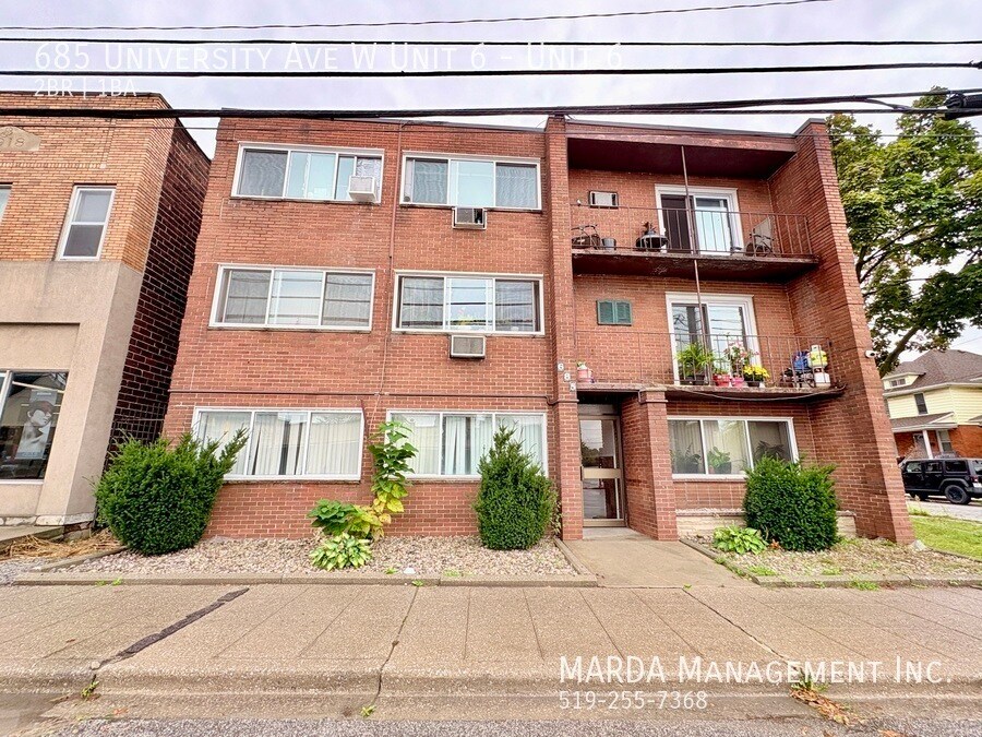 685 University Ave W in Windsor, ON - Building Photo