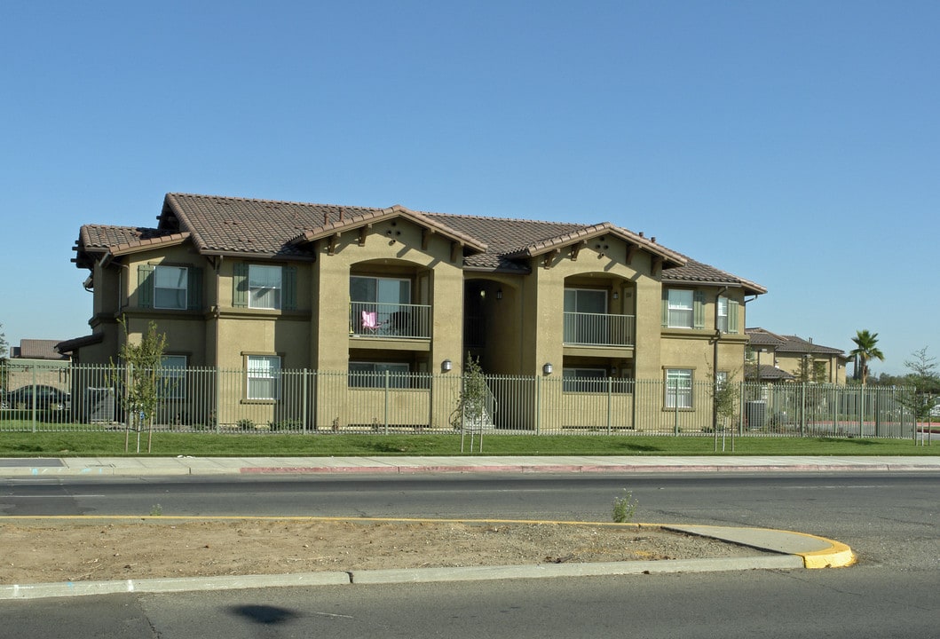 Sandstone Apartments in Fresno, CA - Foto de edificio
