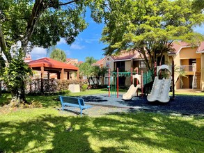 15591 SW 105th Terrace in Miami, FL - Building Photo - Building Photo