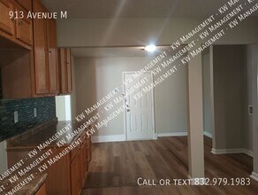 913 Avenue M in South Houston, TX - Building Photo - Building Photo