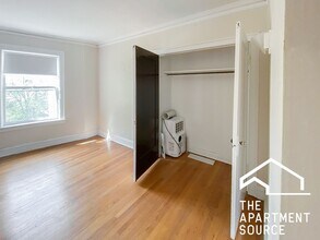 1610 W Sunnyside Ave, Unit 3E in Chicago, IL - Building Photo - Building Photo