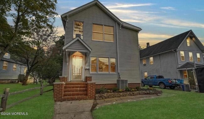 property at 313 Norwood Ave