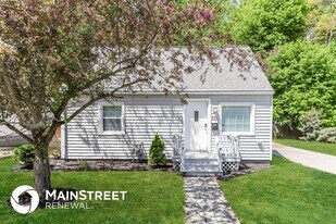 5618 Davis Dr in Mentor On The Lake, OH - Building Photo
