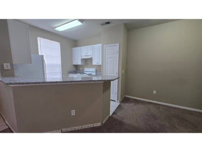 8973 Lee Vista Blvd in Orlando, FL - Building Photo - Building Photo