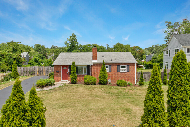 property at 6062 Munson Hill Rd