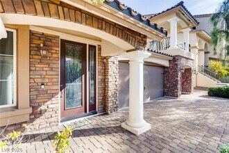 8112 Deerfield Ranch Ct in Las Vegas, NV - Building Photo - Building Photo