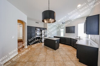 8900 E Surrey Ave in Scottsdale, AZ - Building Photo - Building Photo