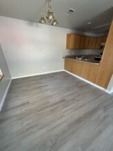 517 Western Ave in Medford, OR - Building Photo - Building Photo