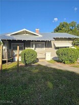 2029 Clifford St in Ft. Myers, FL - Building Photo