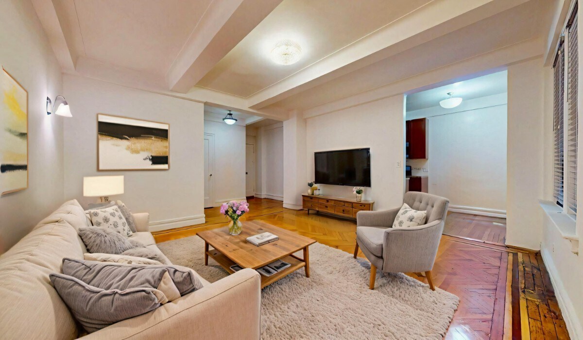 West 96th Street in New York, NY - Building Photo