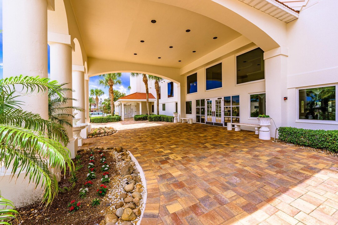 1 John Anderson Dr, Unit 511 in Ormond Beach, FL - Building Photo
