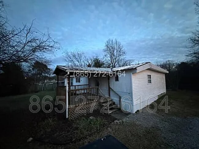 8413 Oak Ridge Hwy in Knoxville, TN - Building Photo - Building Photo