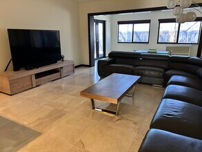 11519 SW 84th Ln in Miami, FL - Foto de edificio - Building Photo