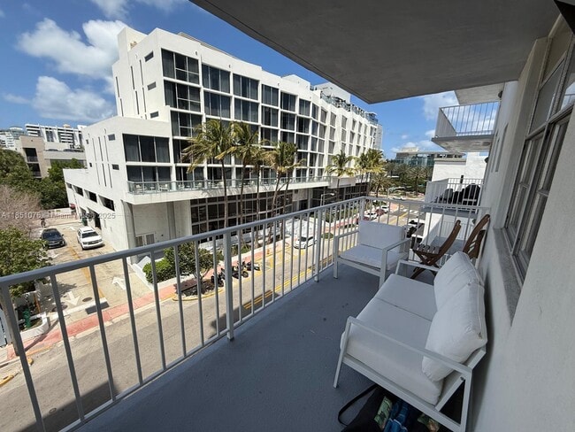 2829 Indian Creek Dr in Miami Beach, FL - Building Photo - Building Photo