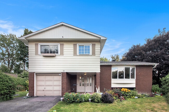 property at 31 Wedgewood Crescent
