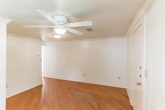 501 E 4th St in Georgetown, TX - Building Photo - Building Photo