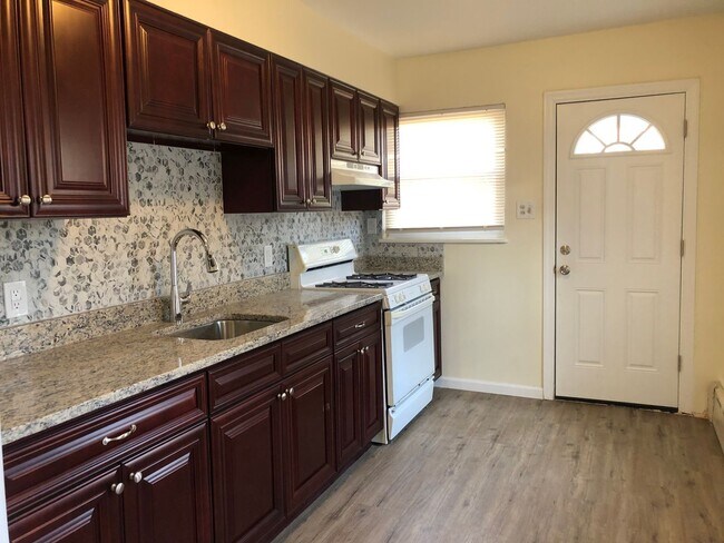 1616 Chestnut Ave in Trenton, NJ - Building Photo - Building Photo