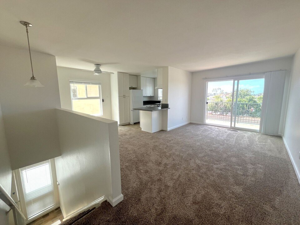 811-813 S Vulcan Ave in Encinitas, CA - Foto de edificio